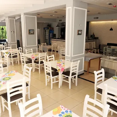 Alpha Otel 3*