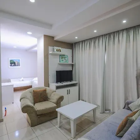 알파 3* Sarandë